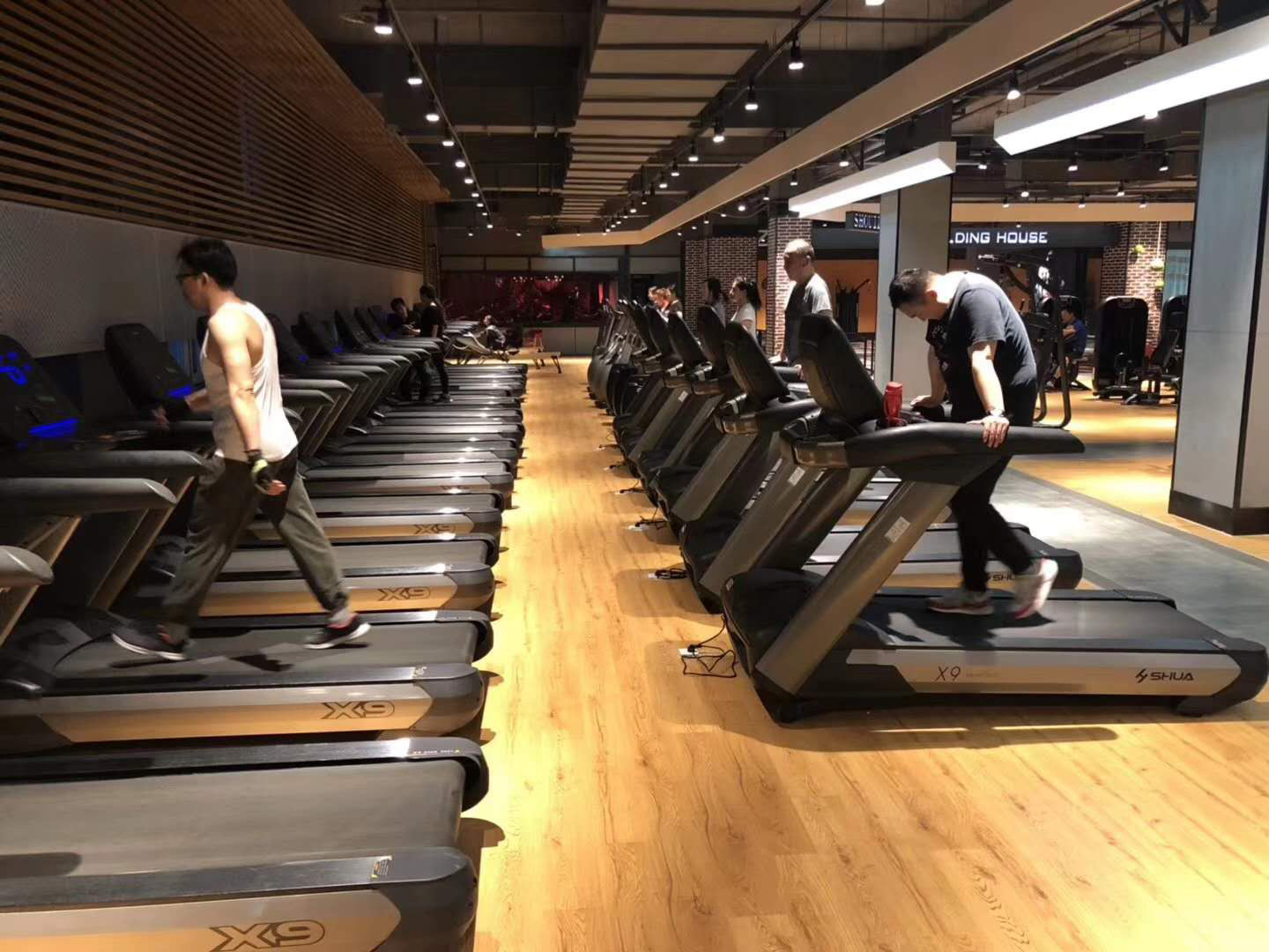 huatihui智能健身器材